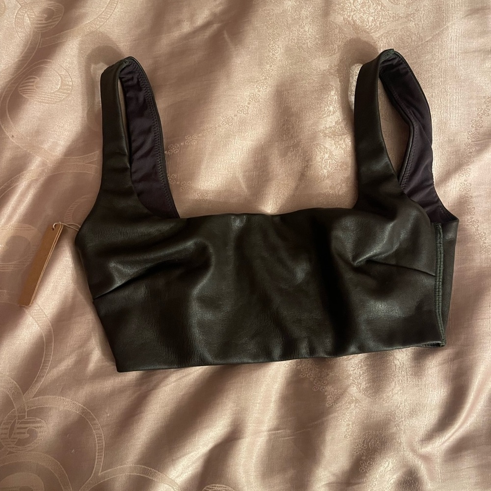 SKIMS Faux Leather Bralette sz
XS SOOT *NWTS*